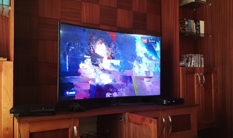 An example of the ESL feed streaming through the Facebook video app for Samsung SmartT. Image credit: ModderOtter, via Reddit.